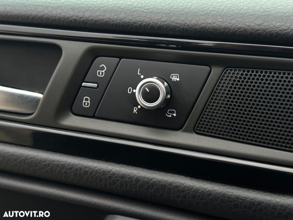 Volkswagen Touareg - 14