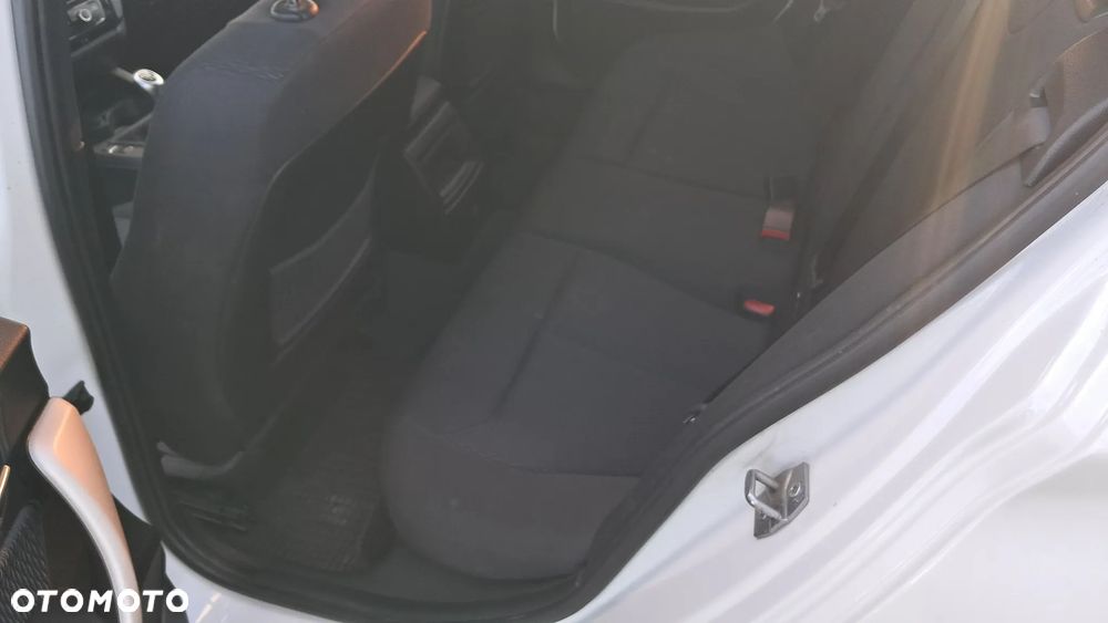 BMW Seria 1 116d EfficientDynamics Edition - 16