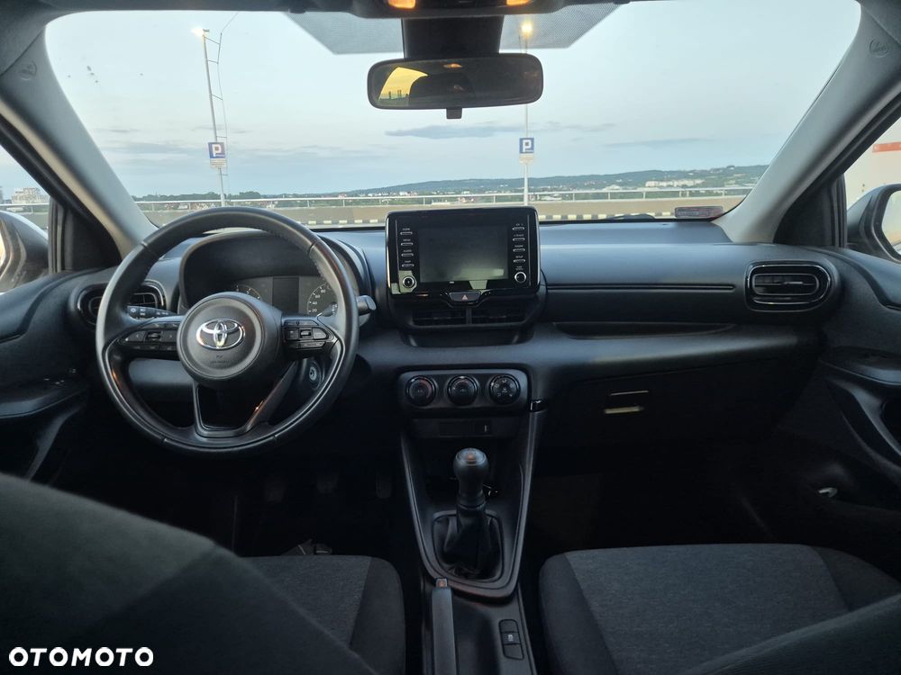 Toyota Yaris 1.0 Active - 12