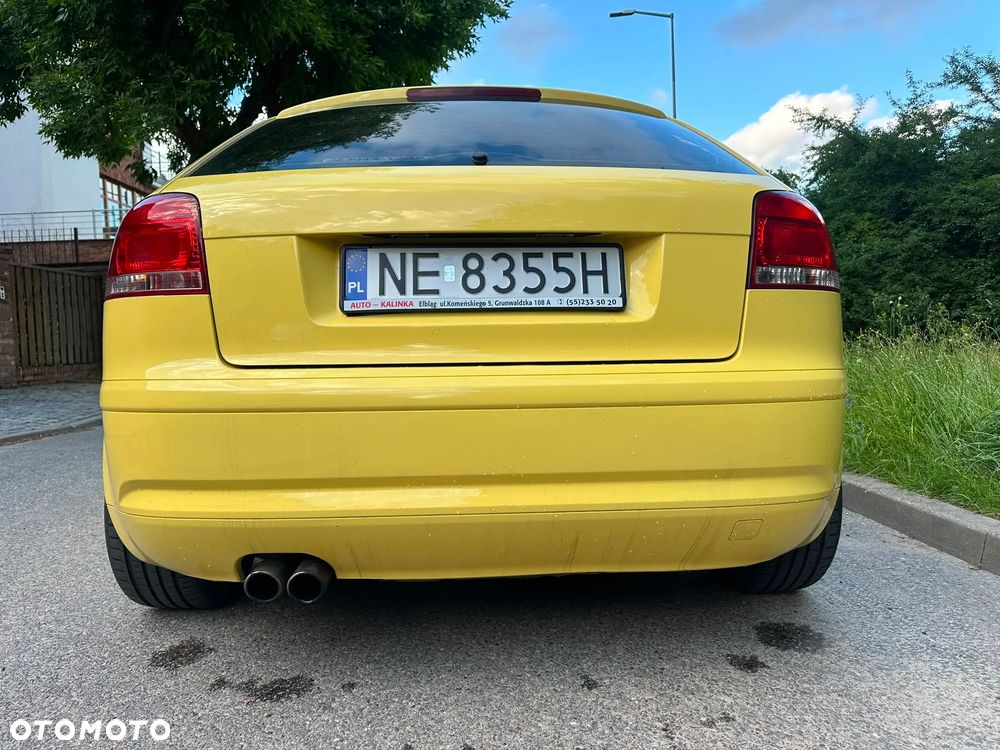 Audi A3 3-drzwiowe 2.0 FSI Ambition - 5