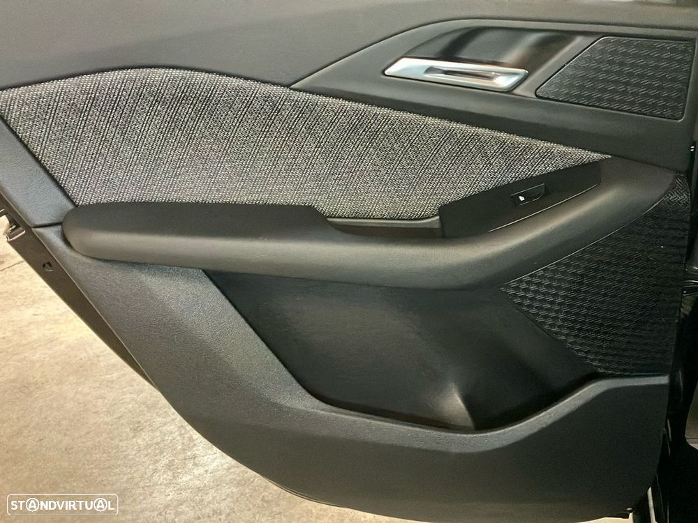 BMW 225xe Active Tourer - 24