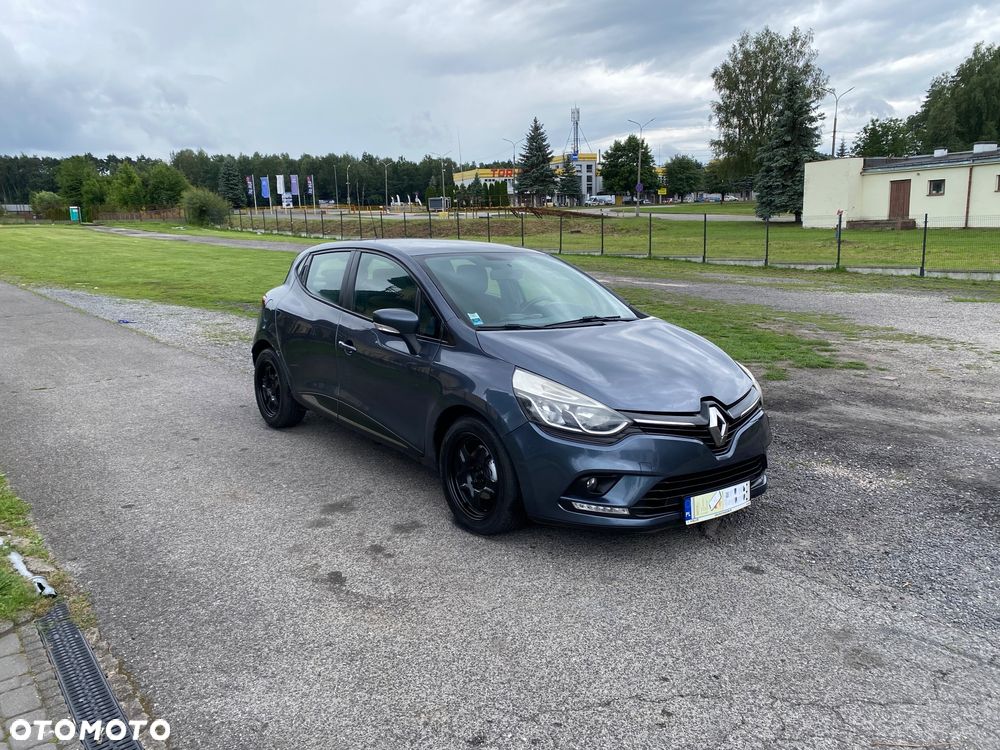 Renault Clio - 2