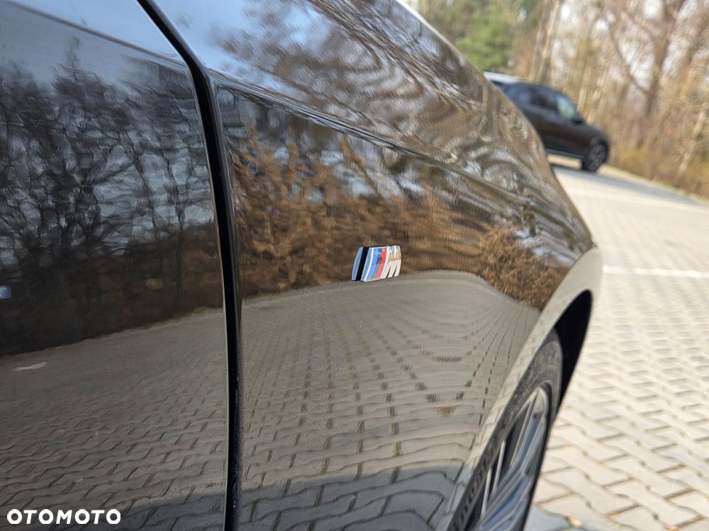 BMW Seria 3 320d xDrive Edition M Sport Shadow - 27