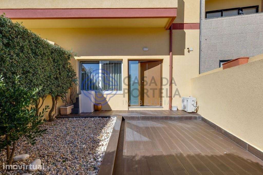 T2 RENOVADO COM TERRAÇO A 50 METROS DA PRAIA DO MARRECO – LAVRA - Grande imagem: 3/53