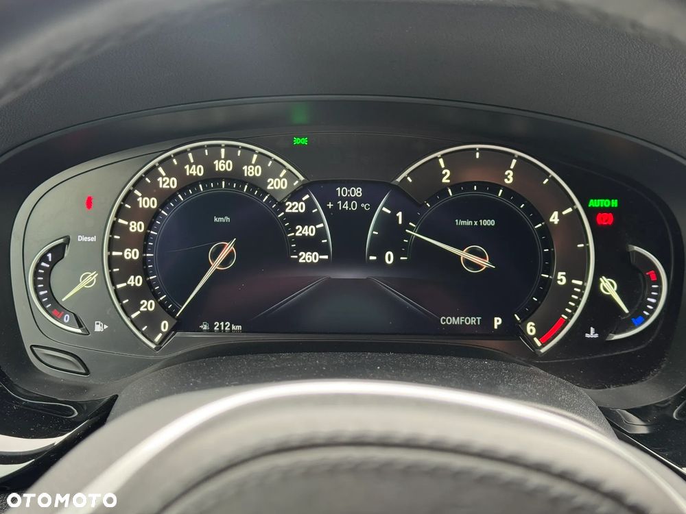 BMW Seria 5 520d M Sport Edition - 29