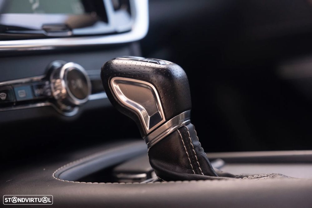 Volvo V90 2.0 D4 R-Design Geartronic - 19