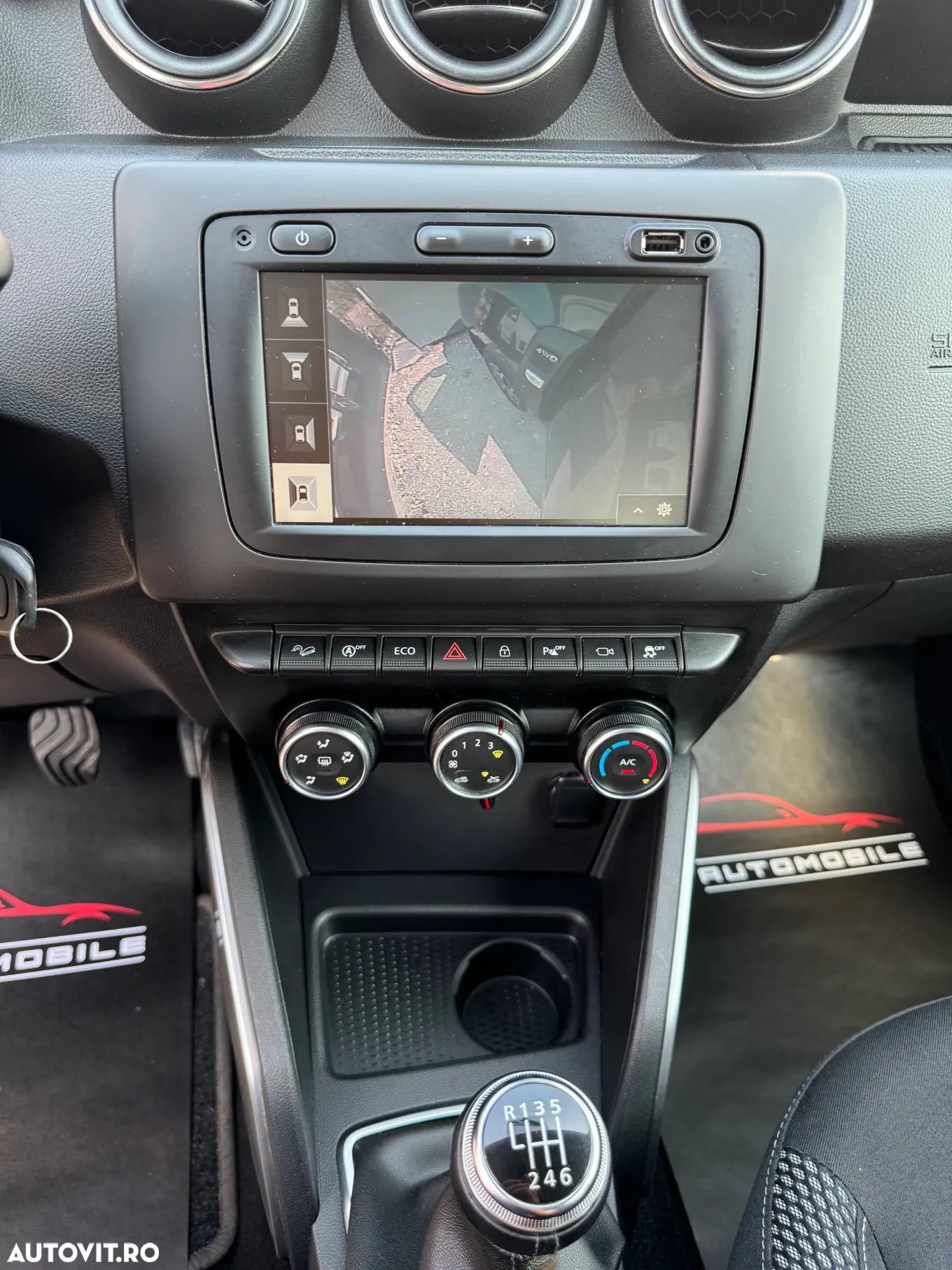 Dacia Duster 1.6 SCe 4WD Prestige jante 17" - 9