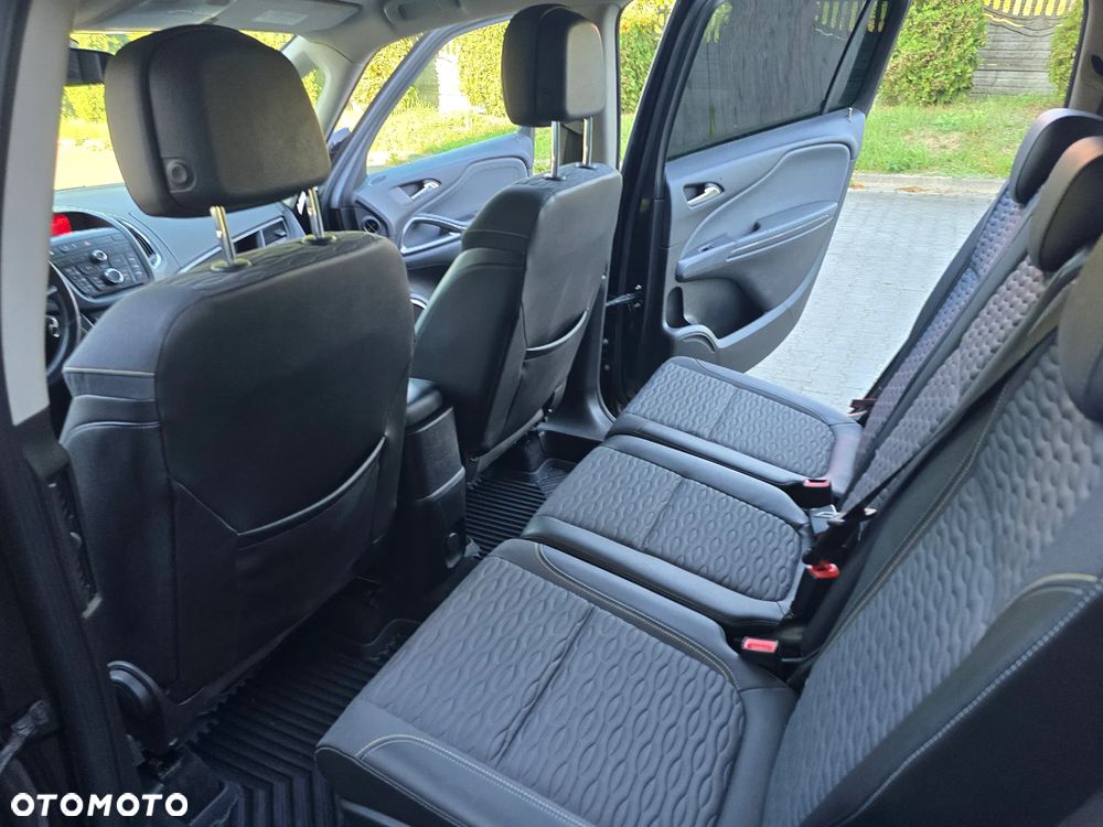 Opel Zafira 2.2 Edition Plus - 23