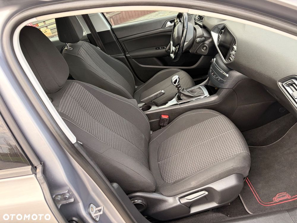 Peugeot 308 BlueHDi 130 Stop & Start GT - 12