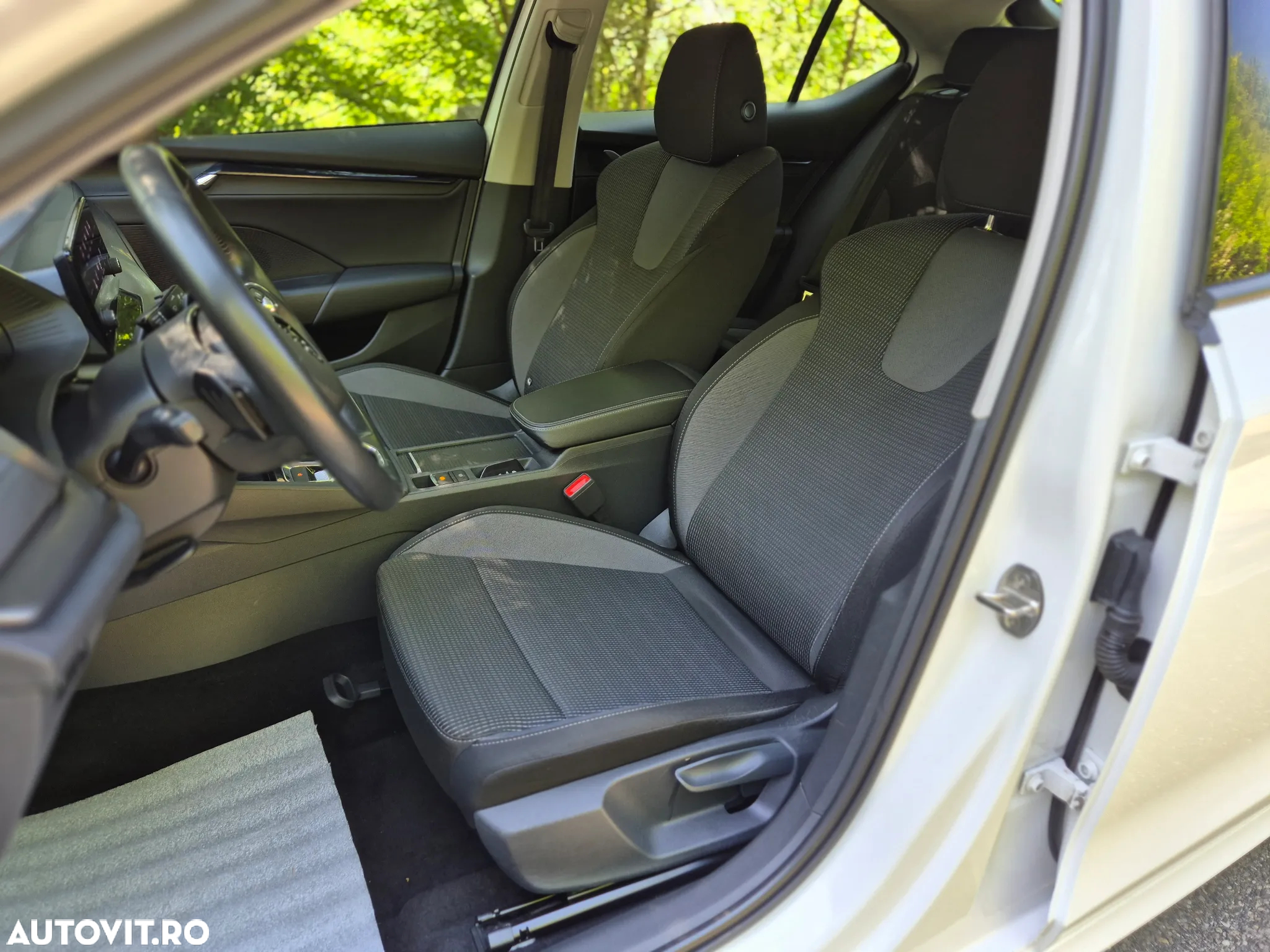 Skoda Octavia 2.0 TDI DSG Ambition - 21