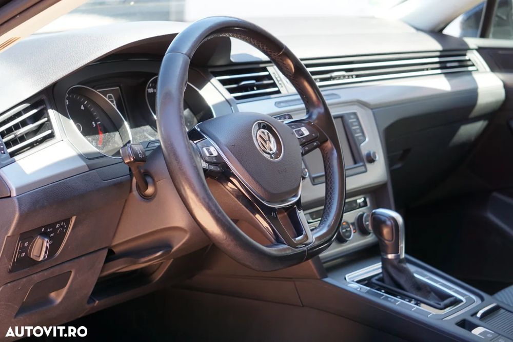 Volkswagen Passat 2.0 TDI DSG (BlueMotion Technology) Highline - 15