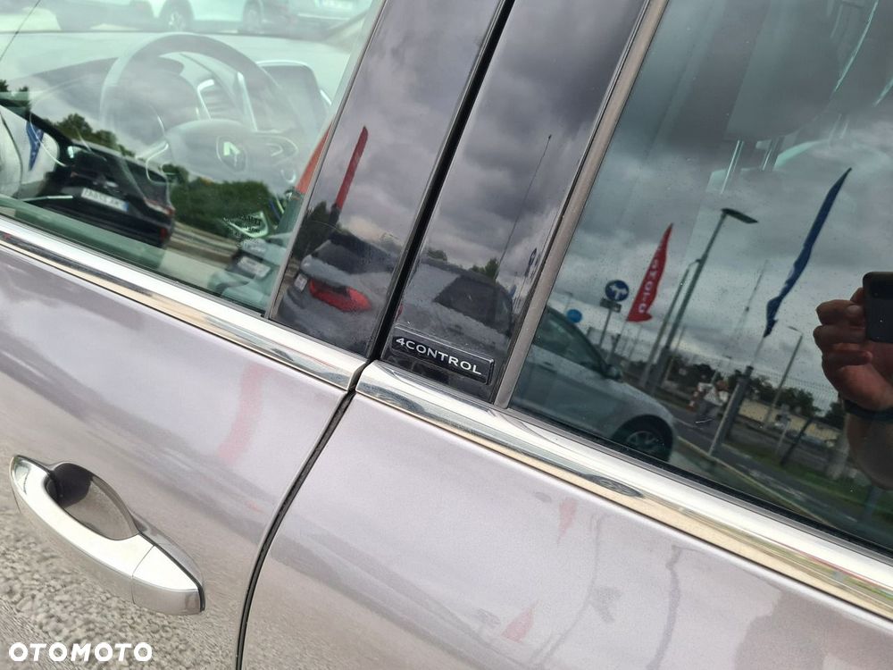 Renault Espace 1.6 dCi Energy Initiale Paris EDC 7os - 41