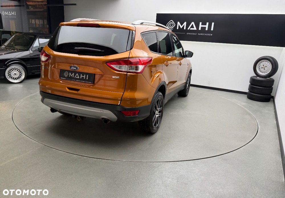 Ford Kuga 1.5 EcoBoost 2x4 Individual - 11