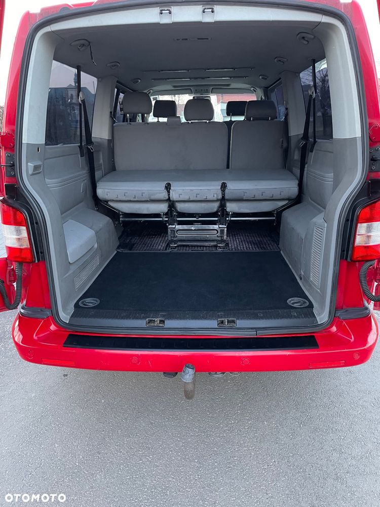 Volkswagen Caravelle - 5