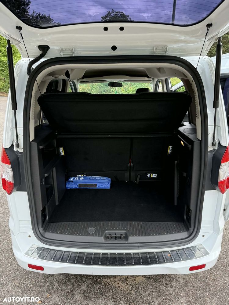 Ford Tourneo Courier 1.5 TDCi S&S Trend - 11