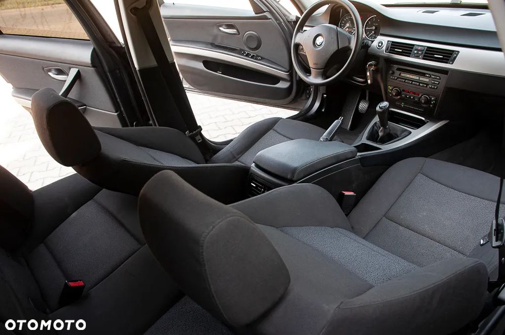 BMW Seria 3 - 21