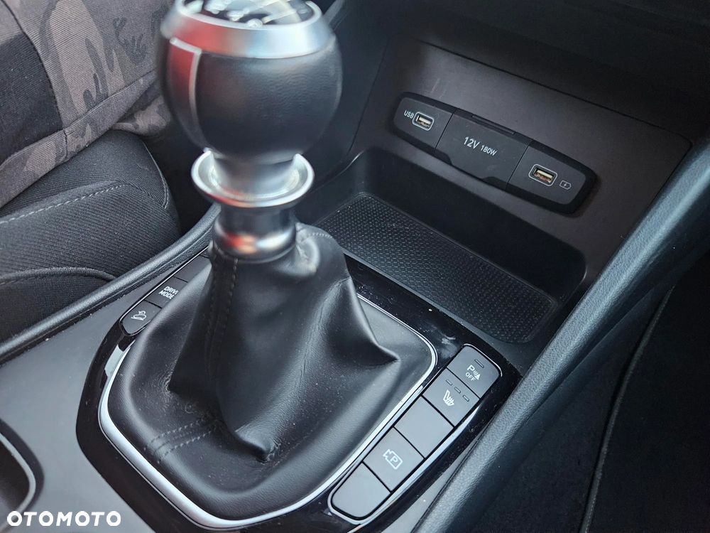 Hyundai Tucson 1.6 T-GDi Smart 2WD - 28