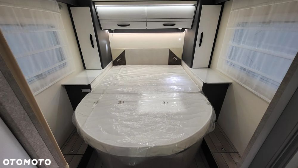 McLOUIS MC4 379 5-osobowy - 23