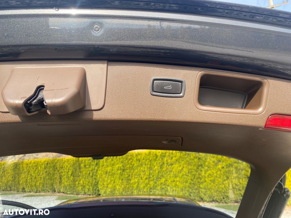 Porsche Macan Turbo PDK mit Performance Paket - 19