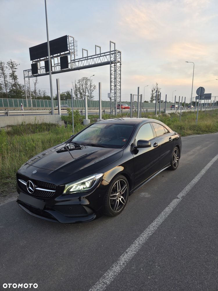 Mercedes-Benz CLA 200 7G-DCT AMG Line - 12