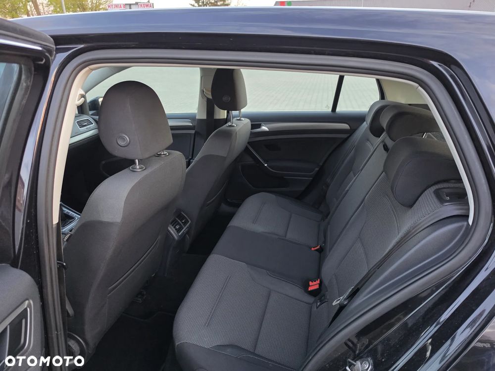 Volkswagen Golf 1.2 TSI BMT Trendline Perfectline - 10