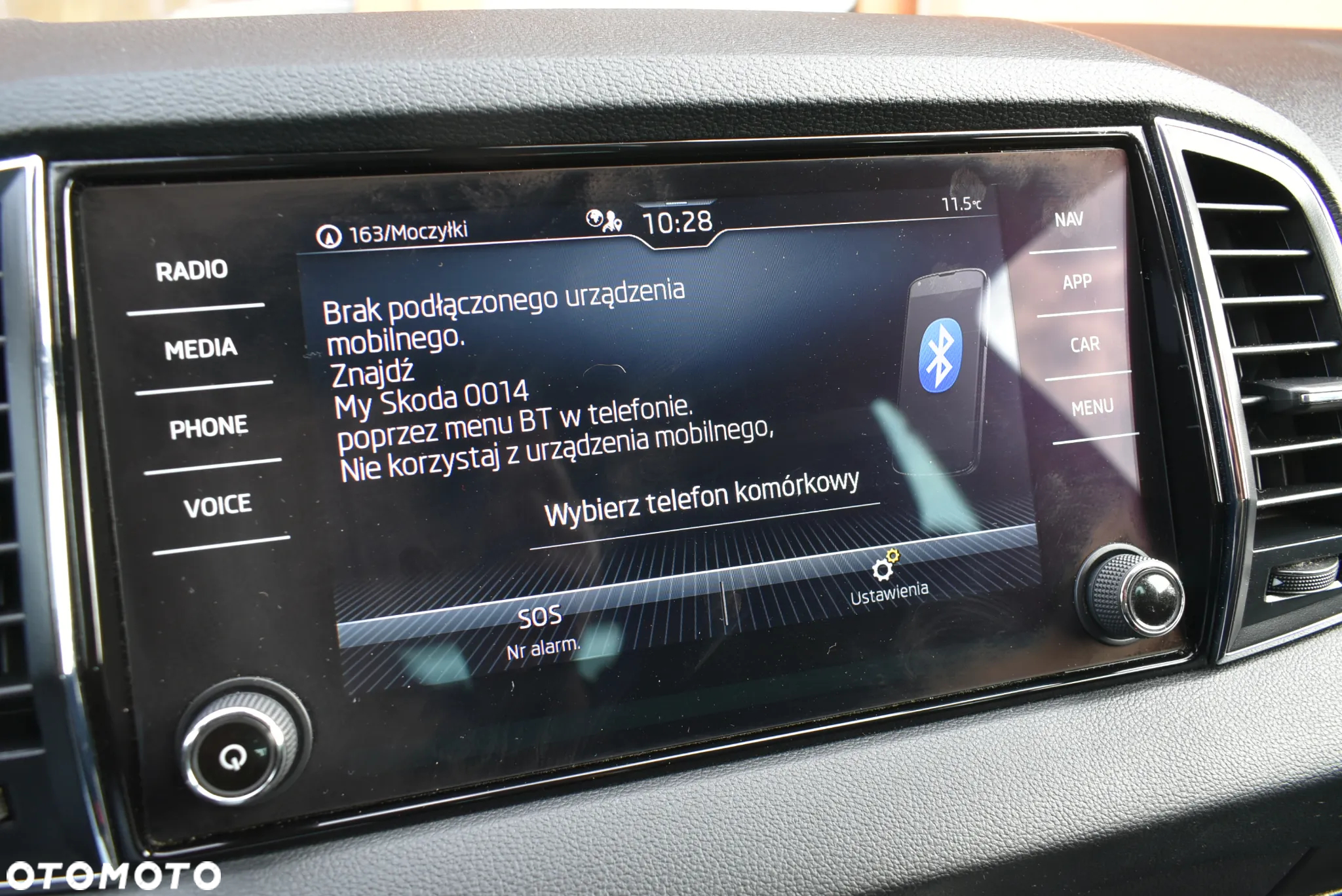 Skoda Karoq 1.5 TSI ACT 4x2 Ambition DSG - 25