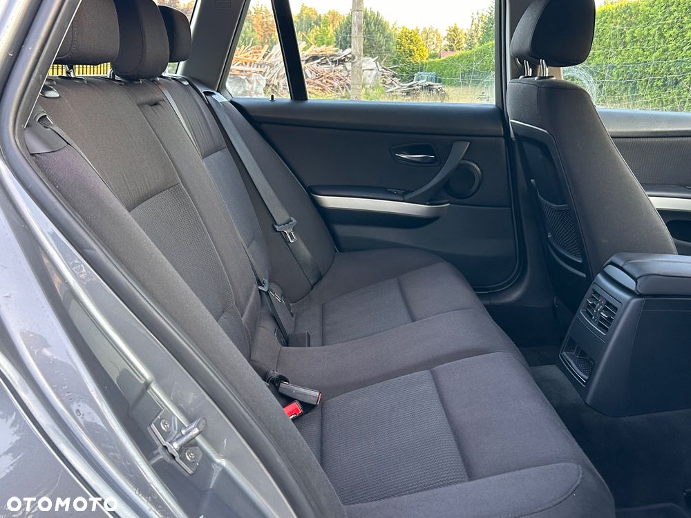 BMW Seria 3 316d Edition Luxury Line Purity - 23