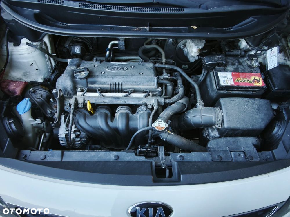 Kia Rio 1.4 L - 19