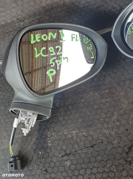 LUSTERKO ZEWNĘTRZNE PRAWE LEWE 5 PIN SEAT LEON II Lift LC9Z - 12