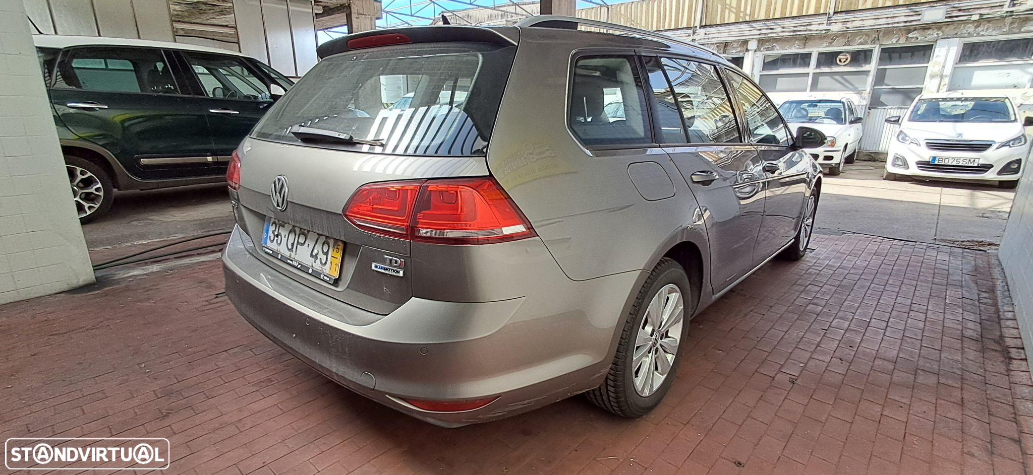 VW Golf Variant 1.6 TDi GPS Edition - 12
