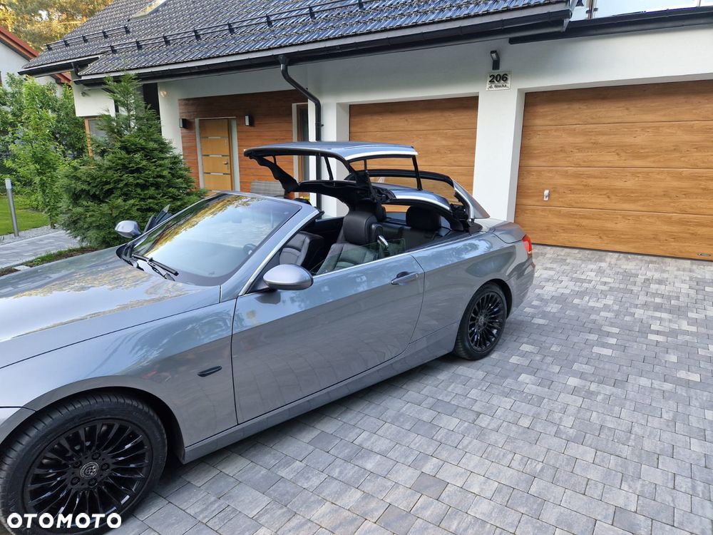 BMW Seria 3 325i - 11