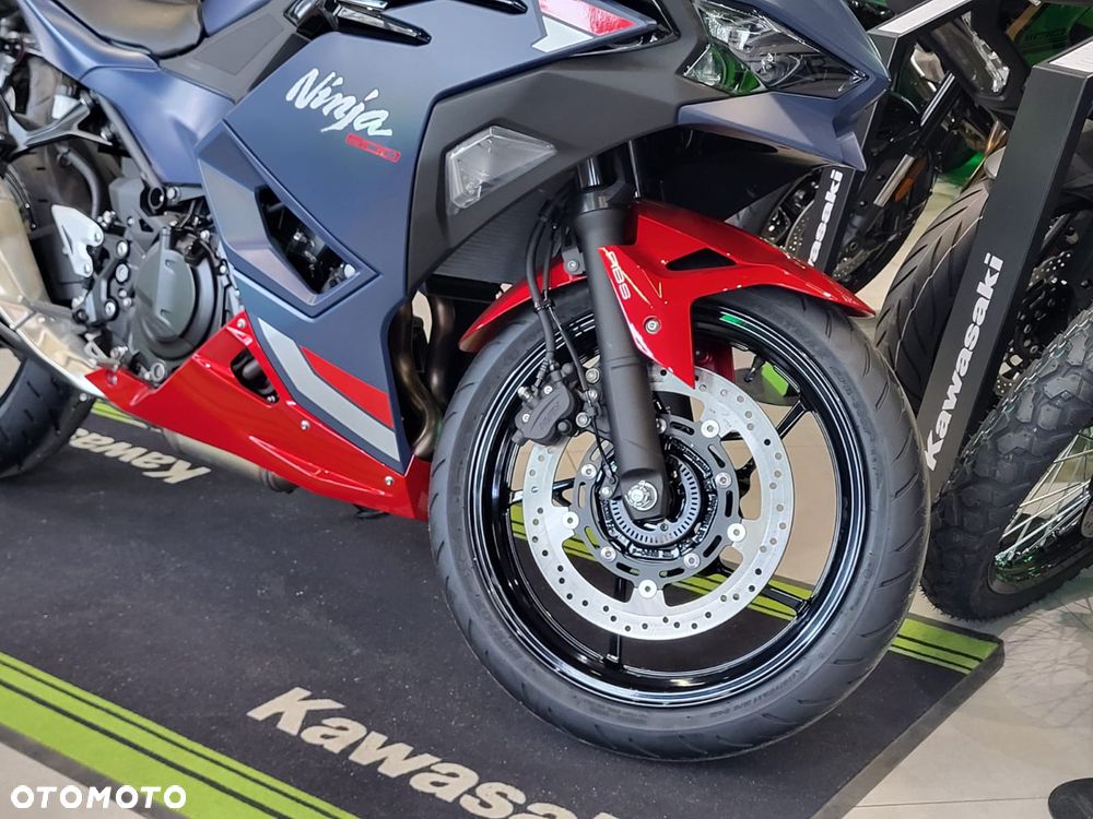 Kawasaki Ninja - 4