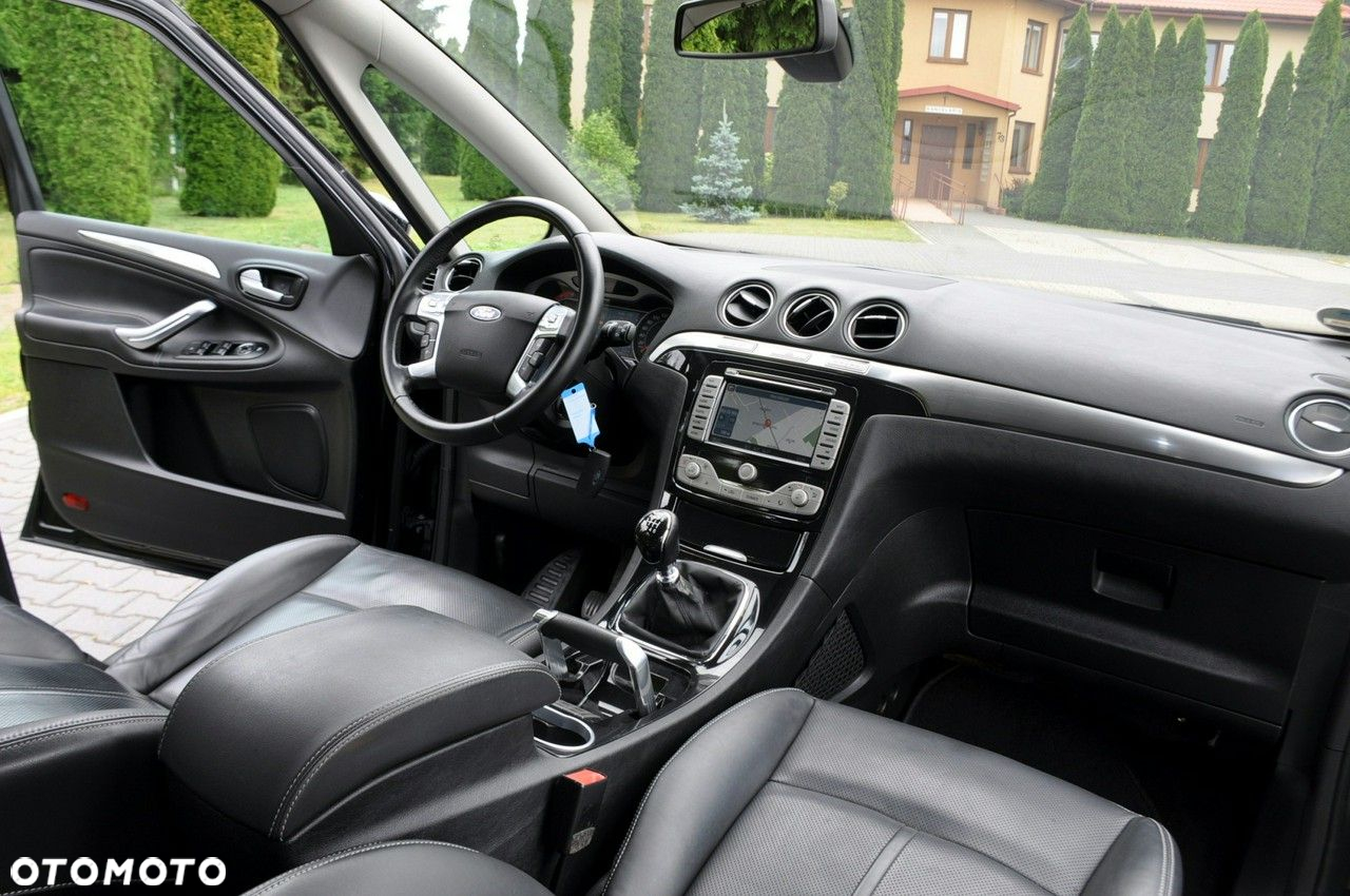 Ford S-Max - 26