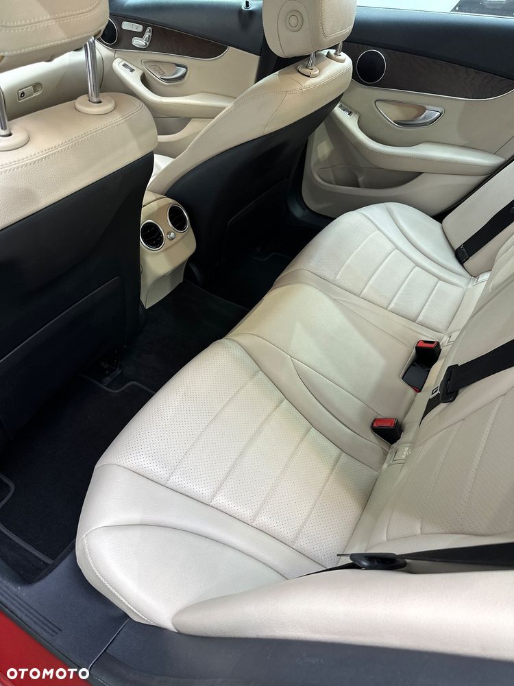 Mercedes-Benz Klasa C 300 7G-TRONIC Avantgarde - 21