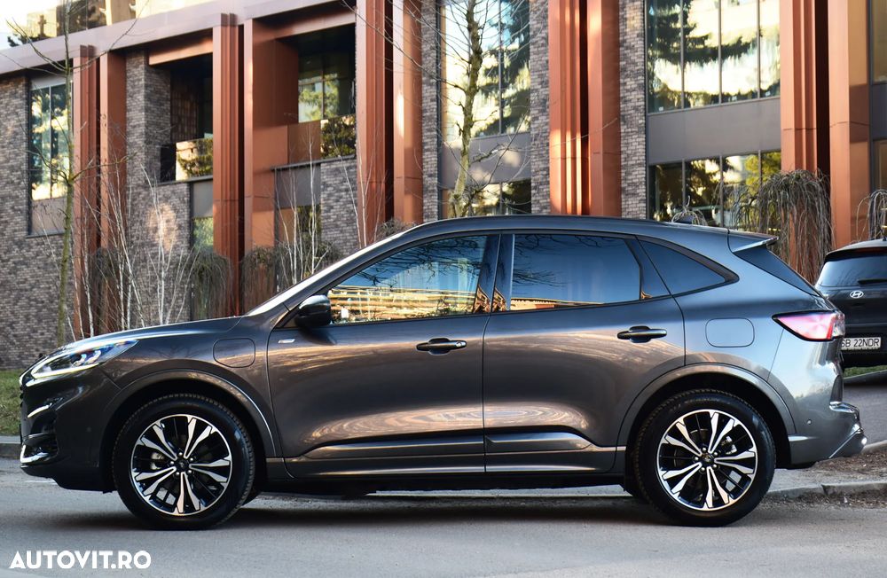 Ford Kuga 2.5 Duratec PHEV ST-LINE - 3