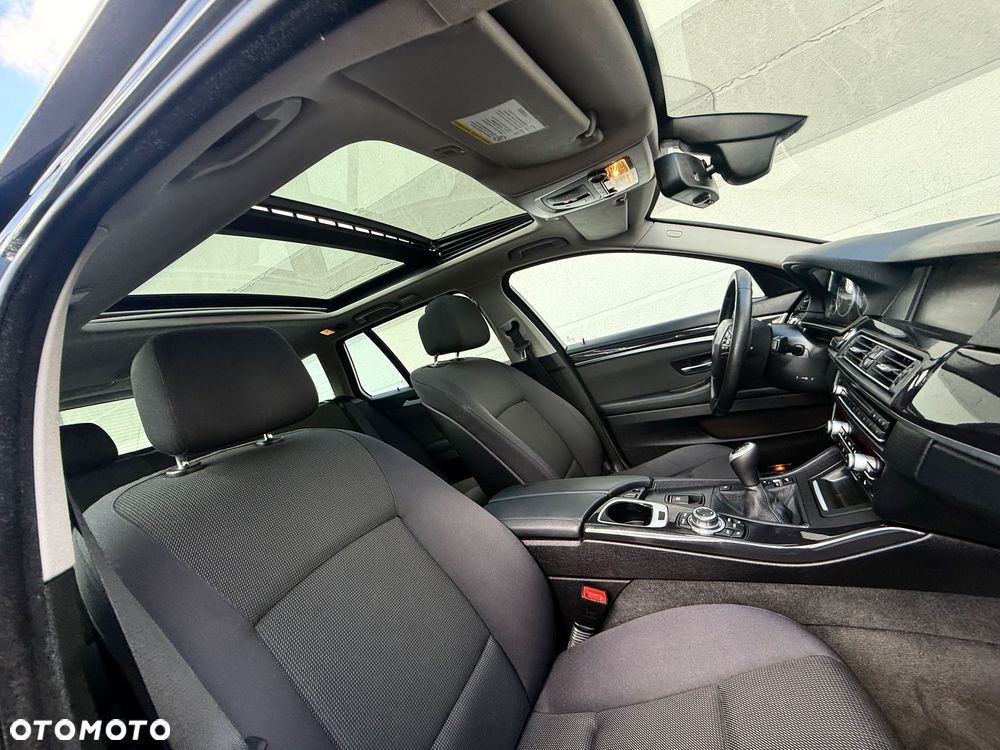 BMW Seria 5 520d Blue Performance - 8