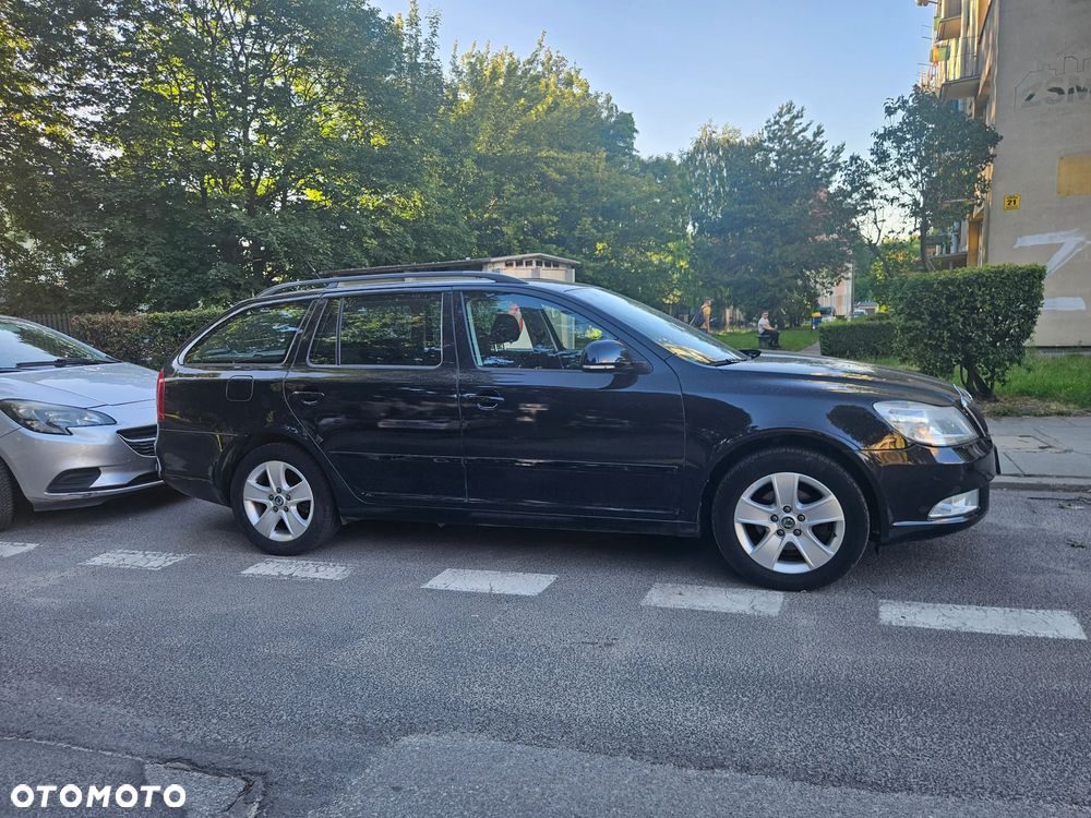 Skoda Octavia 1.4 TSI Ambiente DSG - 24