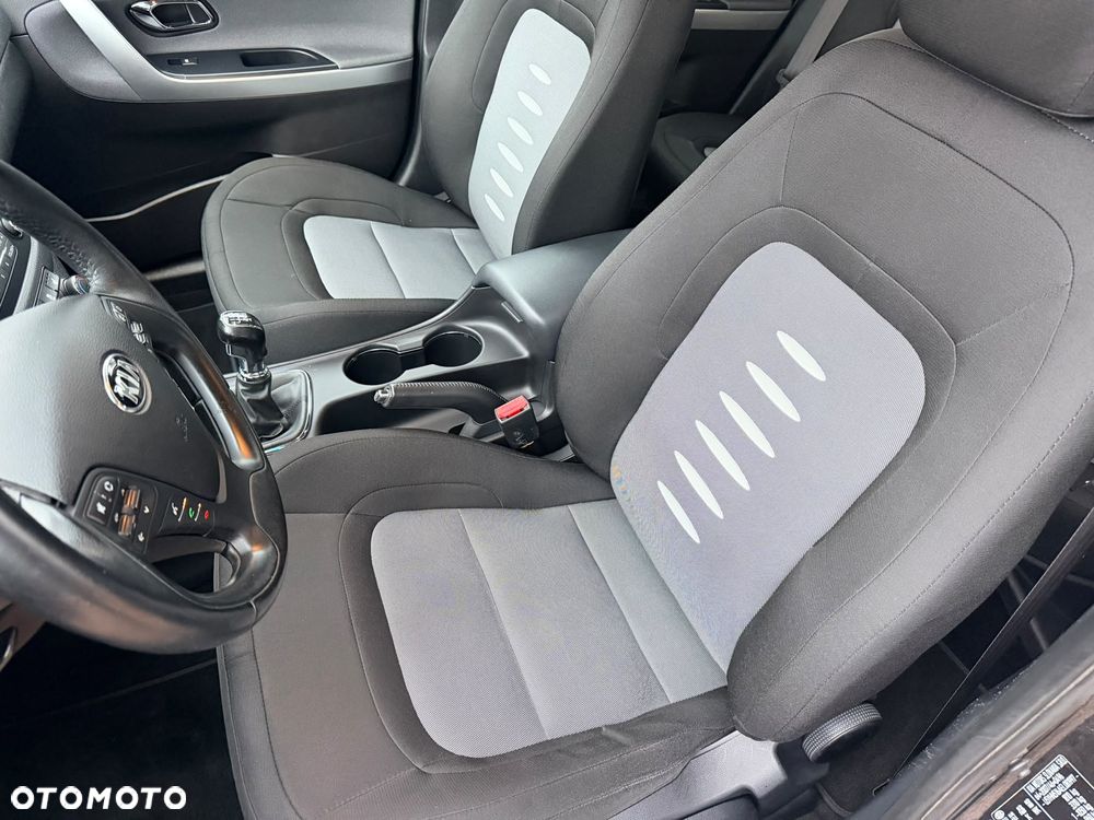 Kia Ceed 1.6 CRDi 136 ISG Vision - 20