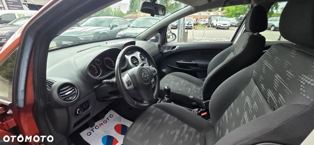 Opel Corsa 1.4 16V Innovation - 29