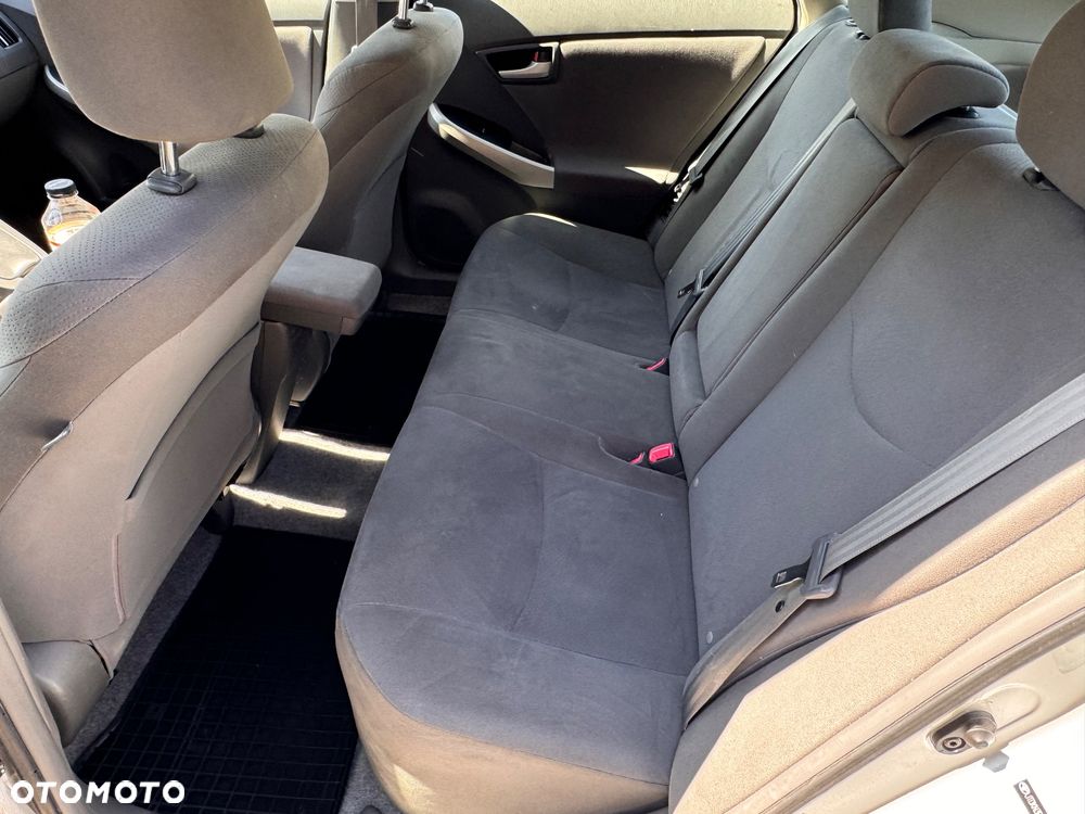 Toyota Prius 1.8 HSD Active - 9