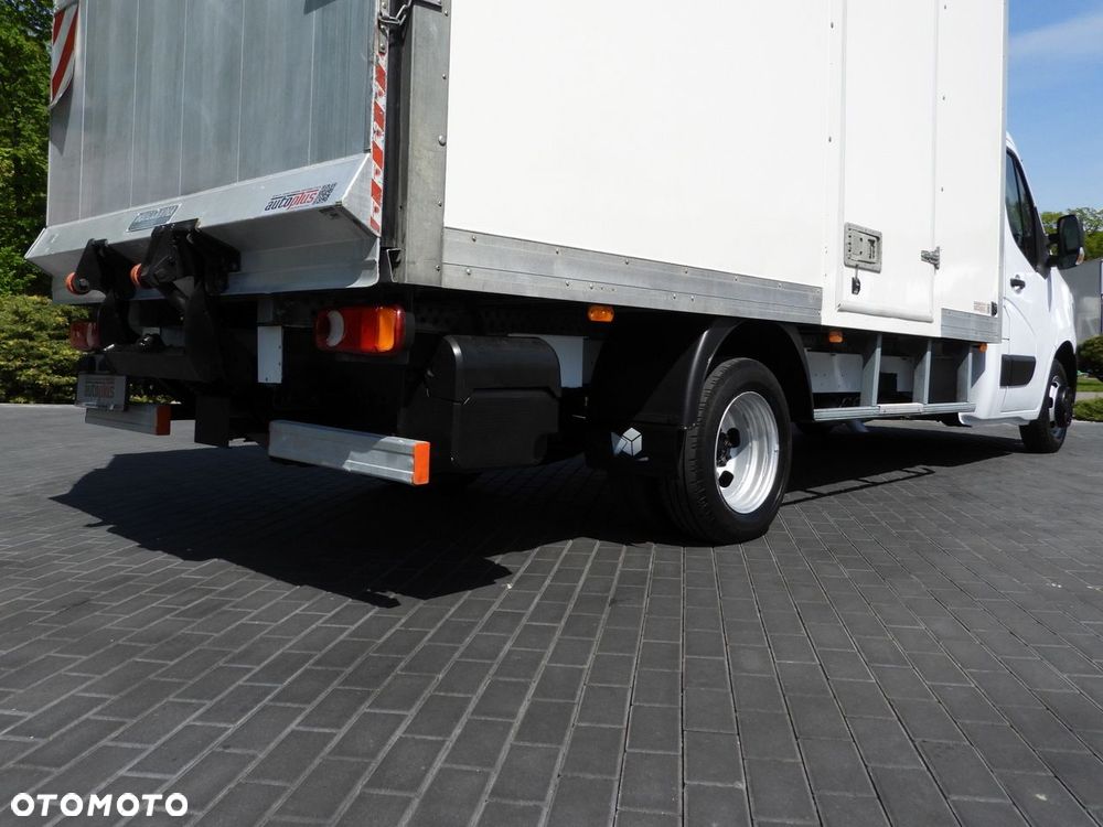 Renault MASTER  KONTENER WINDA 8 PALET TEMPOMAT NAWIGACJA LEDY BLIŹNIACZE KOŁA KLIMATYZACJA  145KM - 25