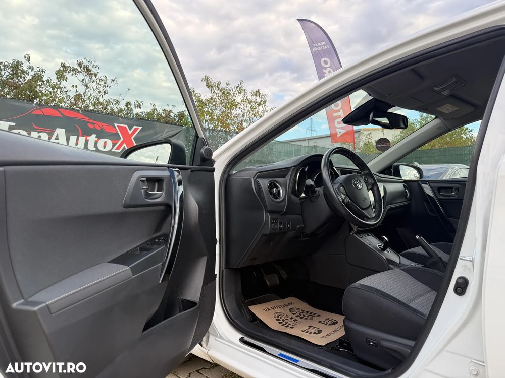Toyota Auris 1.8 VVT-i Automatik Team Deutschland - 18