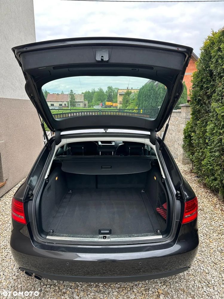 Audi A4 Avant 2.0 TDI DPF quattro Attraction - 19