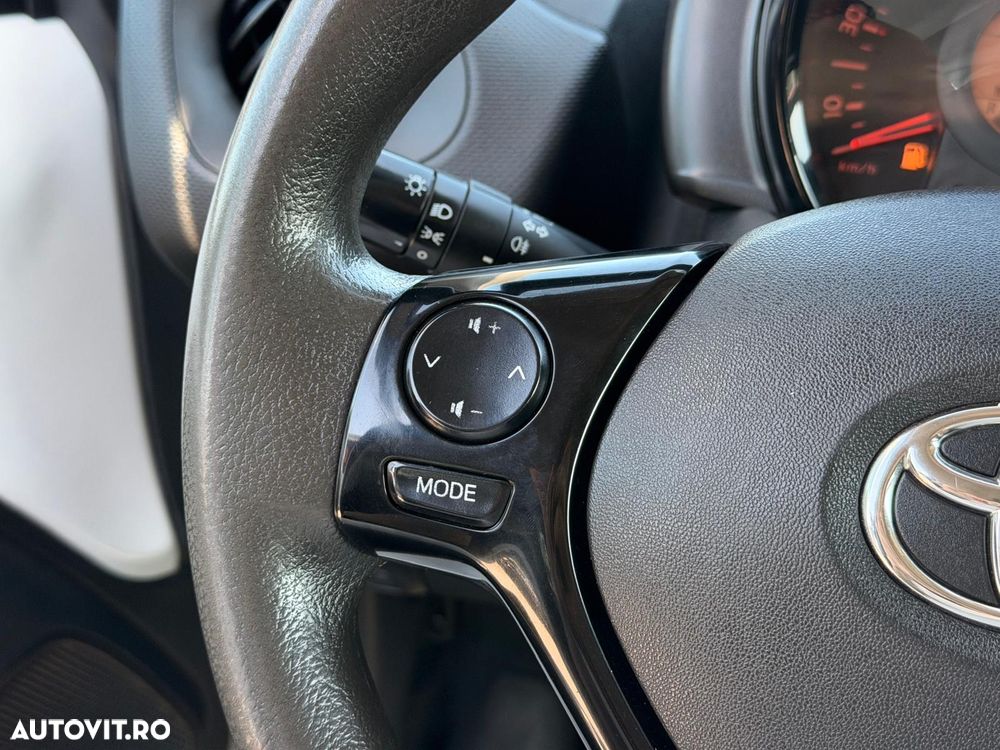 Toyota Aygo 1.0 VVY-I 5 usi X-connect - 23