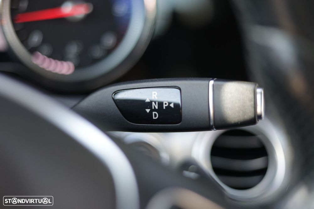 Mercedes-Benz E 220 d Avantgarde - 13