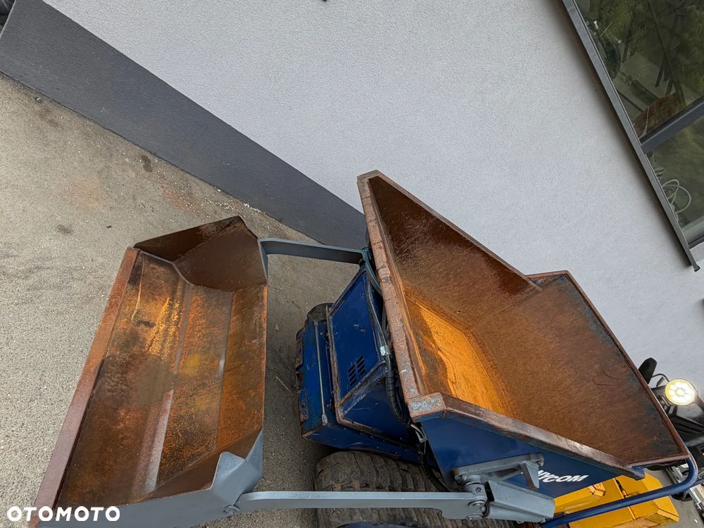 Kubota Canycon S100. Wozidło Gąsienicowe. Japońska Wywrotka w Pełni Hydrauliczna. Samo-załadowcza łyżka. Kiper Obrotowy! Silnik Kubota 3cylindry. Potężna moc. Szybka wolna jazda! Tylko 351 MTG. 2015rok prod. Ani deka luzów czy wycieków! Maszyna Sprowadzona z Norwegii z urzędu komunalnego. Używana raz do roku. Wielka Okazja! - 26