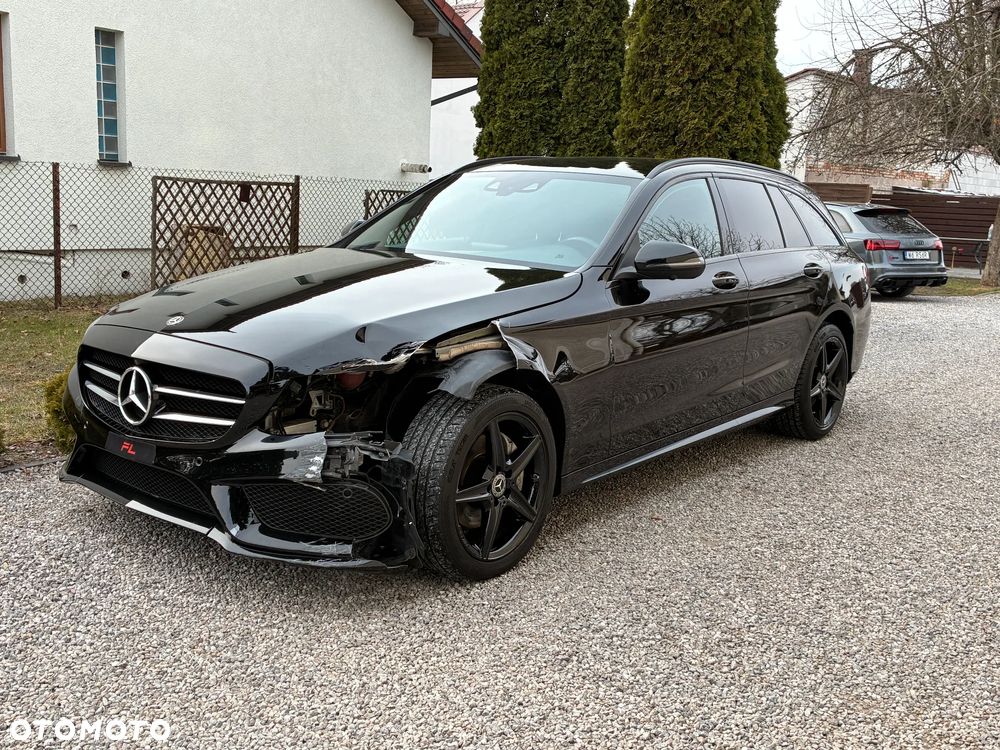 Mercedes-Benz Klasa C 220 d 4Matic 9G-TRONIC AMG Line - 2