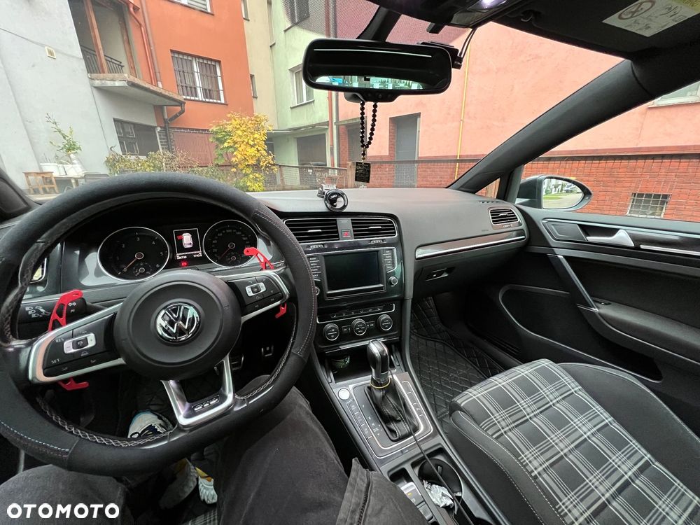 Volkswagen Golf VII 2.0 TDI BMT GTD DSG - 11