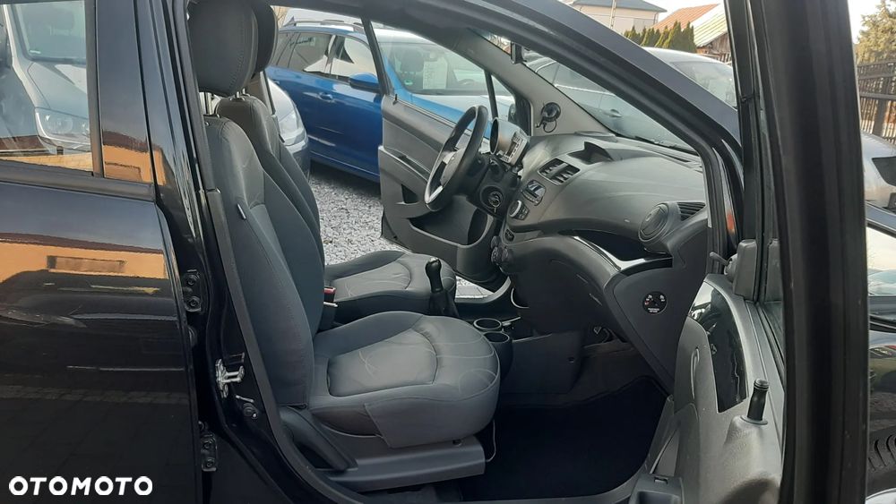 Chevrolet Spark - 18