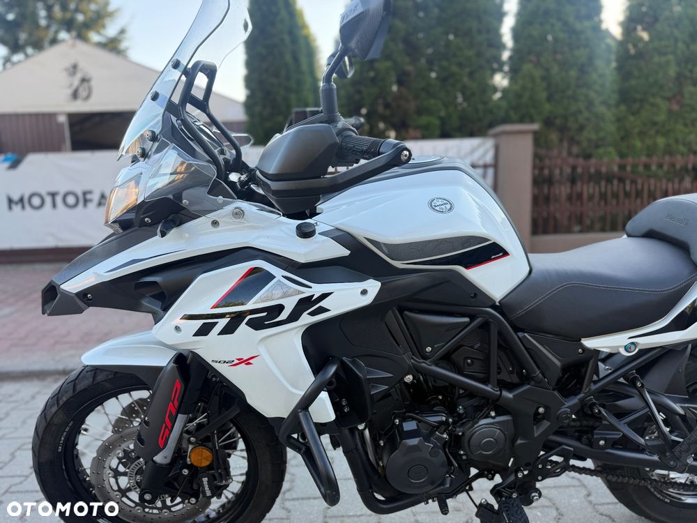 Benelli TRK 502X - 21